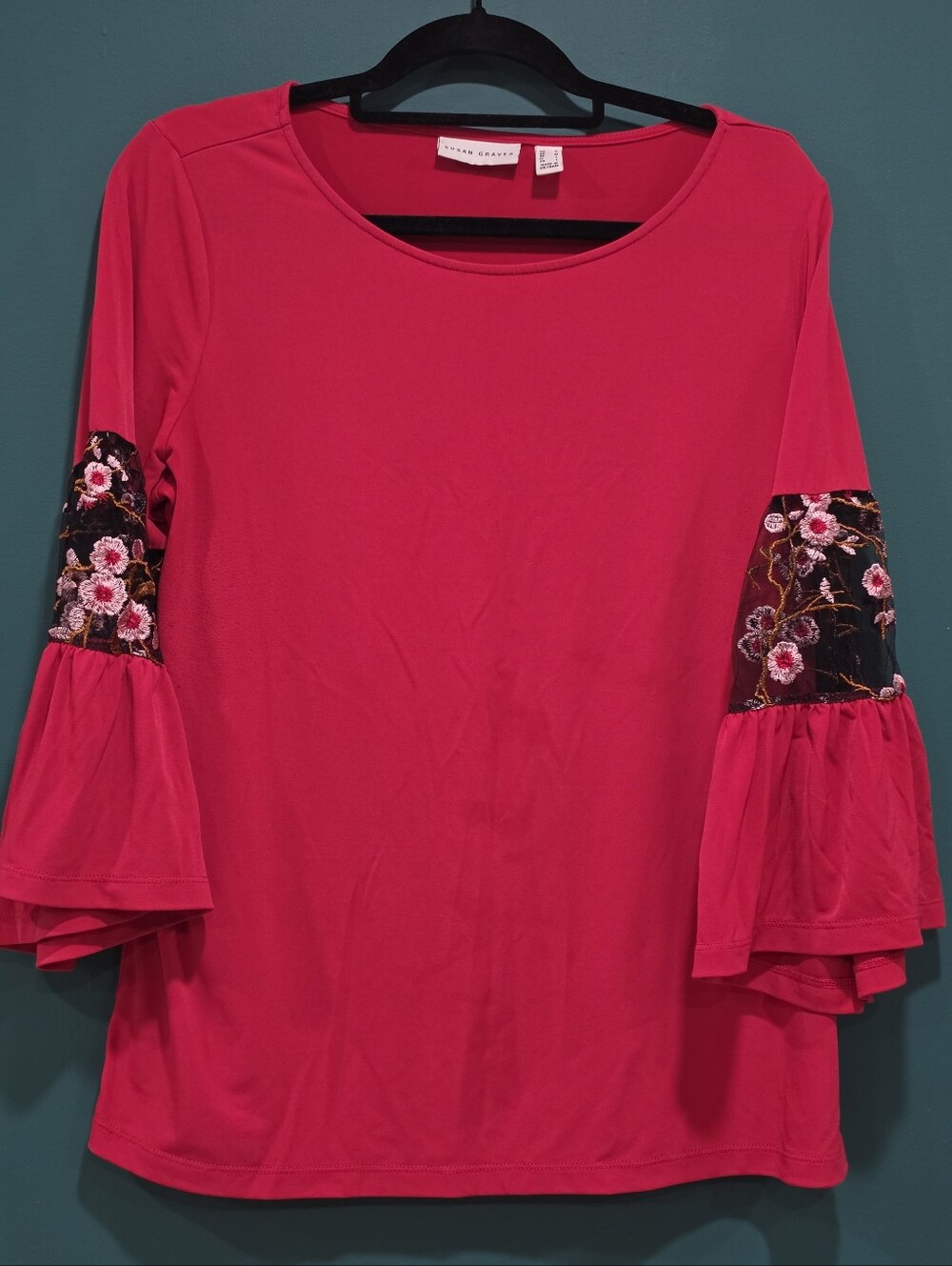 Susan Graver M Hot Pink Floral Embroidered Bell Sleeve Top